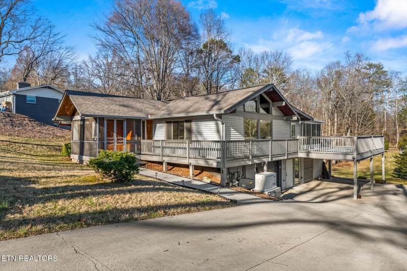 41 E Norris Rd, Norris, TN 37828