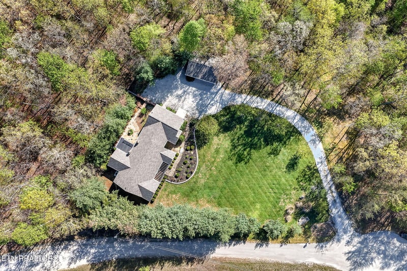 41 Tower Pl, Monterey, TN 38574