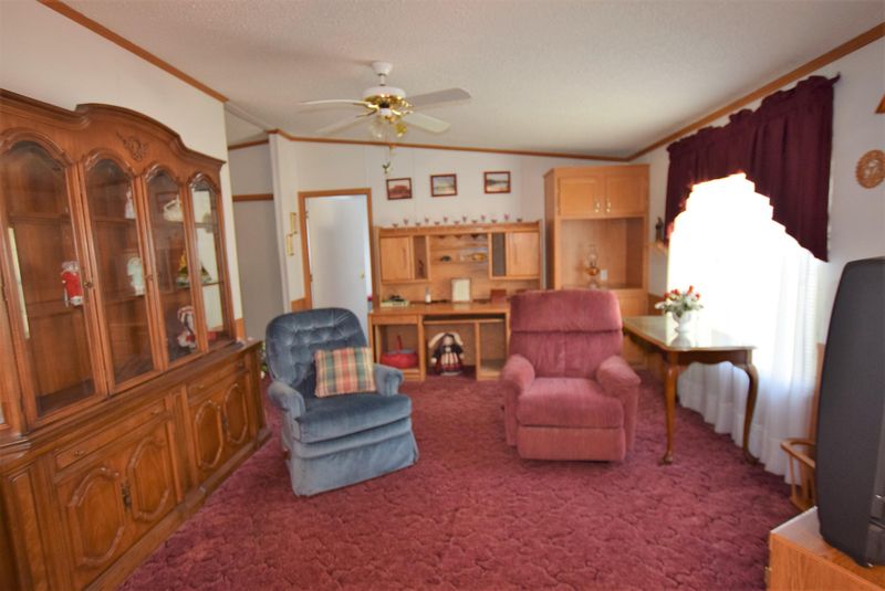 410 Abbott Rd, Lenoir City, TN 37771
