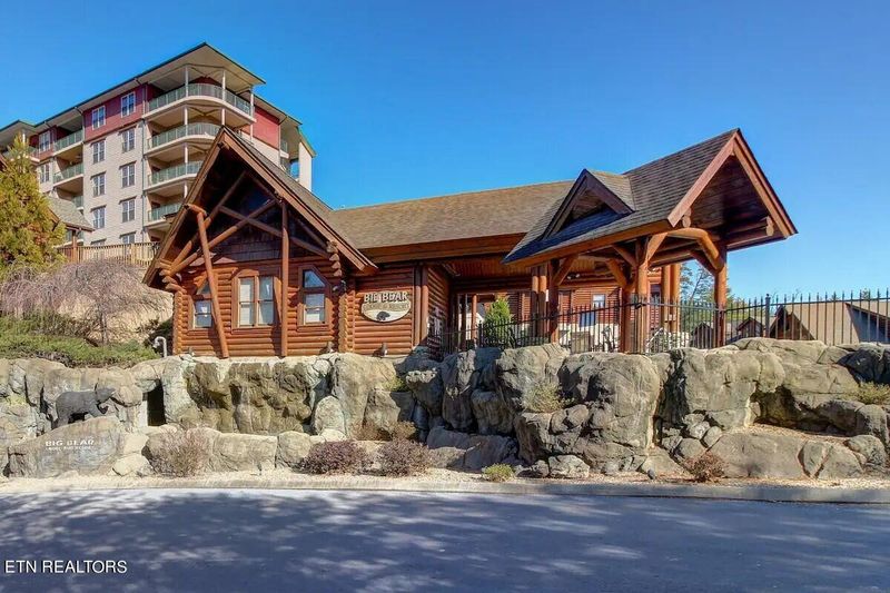 410 Big Bear Way #2001, Pigeon Forge, TN 37863