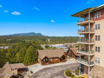410 Big Bear Way #3005, Pigeon Forge, TN 37863