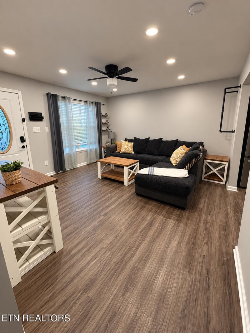 410 Blair St, Loudon, TN 37774