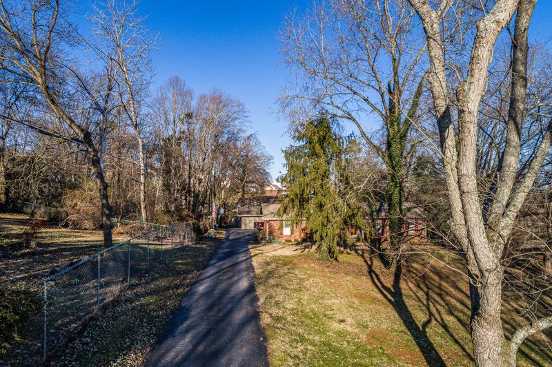 410 Howard Dr, Seymour, TN 37865