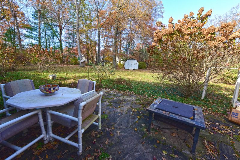410 Little John Loop, Crossville, TN 38555