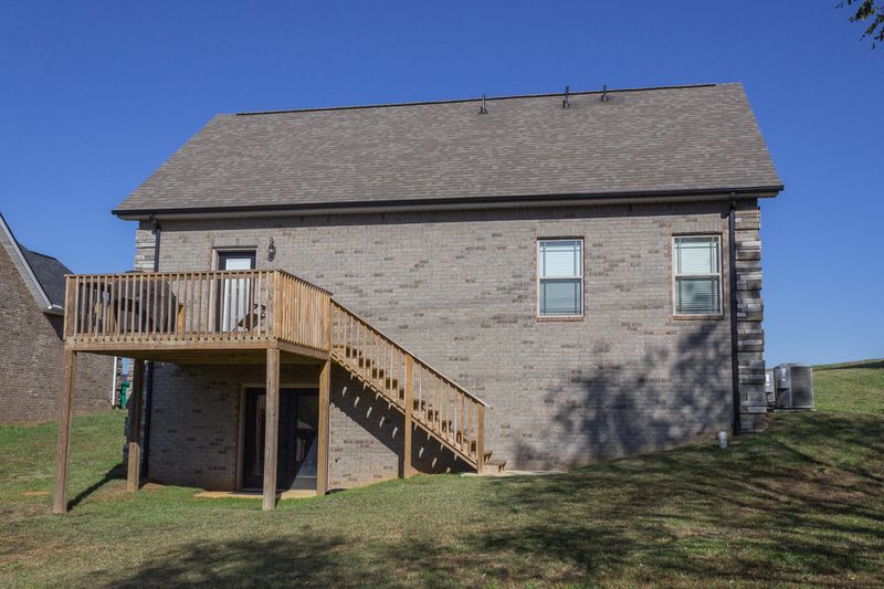 410 Lochmere Greene Dr, Morristown, TN 37814