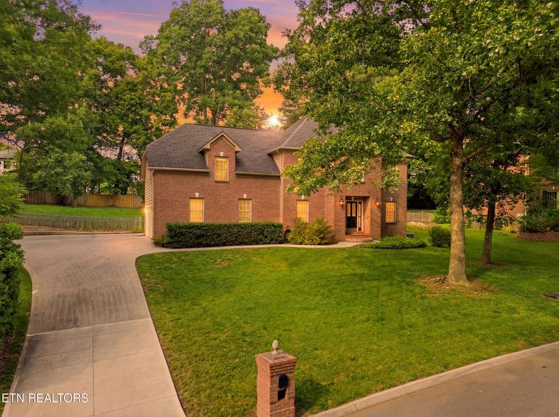410 Mapletree Dr, Knoxville, TN 37934