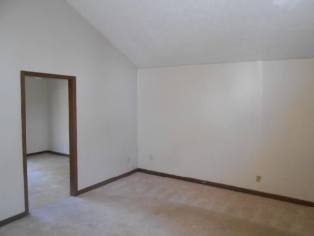 410 Old Edgemoor Ln, Powell, TN 37849