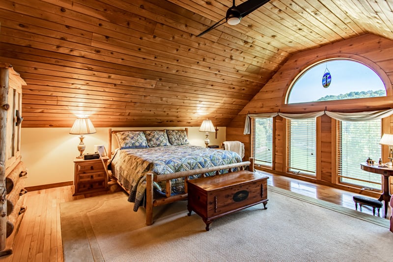 410 Perry Smith Ln, Caryville, TN 37714