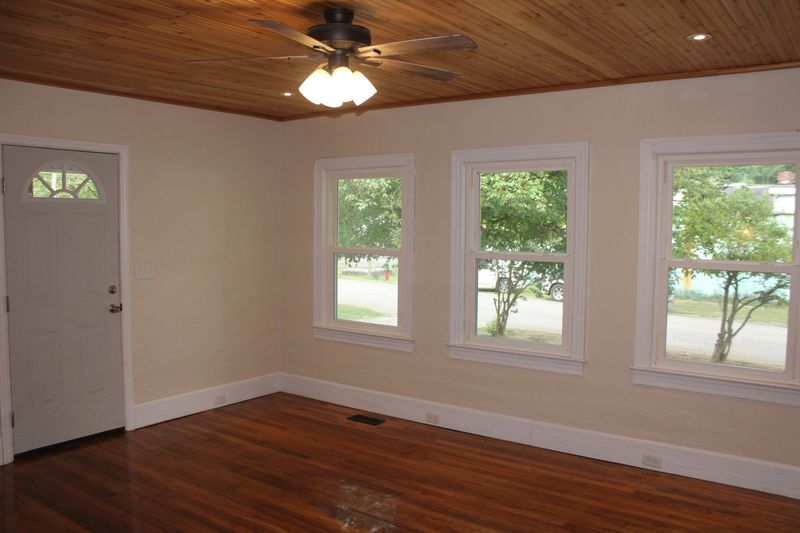 410 W Main St, Niota, TN 37826