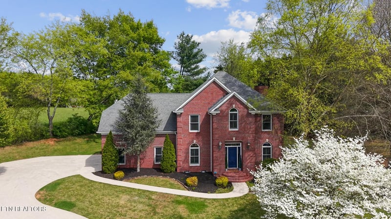 4100 Bajo Ln, Powell, TN 37849