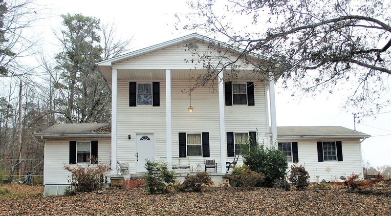 4100 Harris Rd, Knoxville, TN 37918