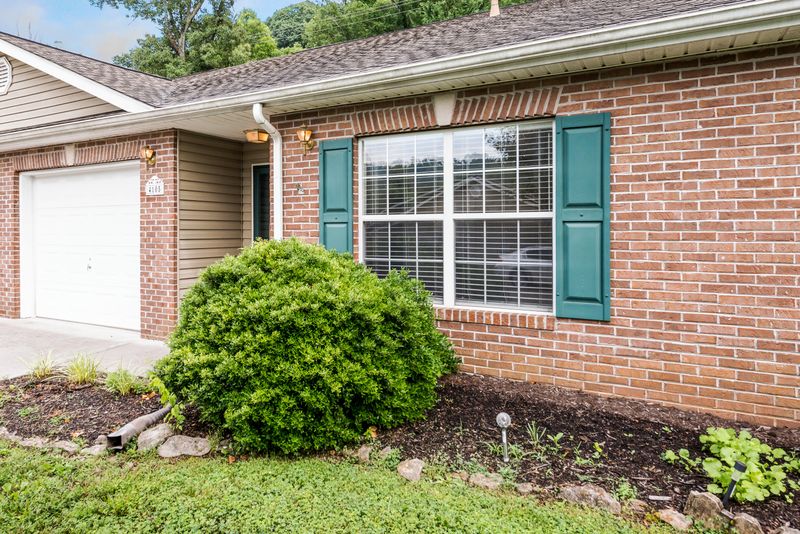 4105 Darwin Way, Knoxville, TN 37918