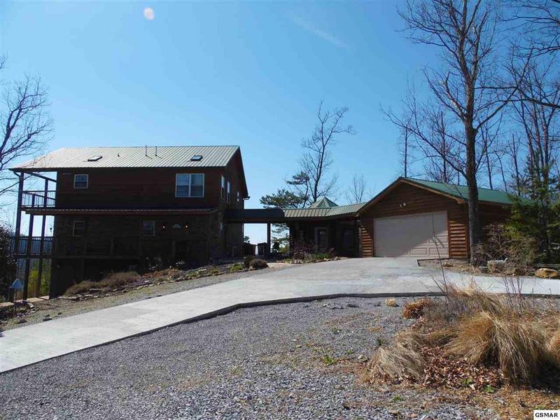 4105 Harvest Moon Rd, Sevierville, TN 37862