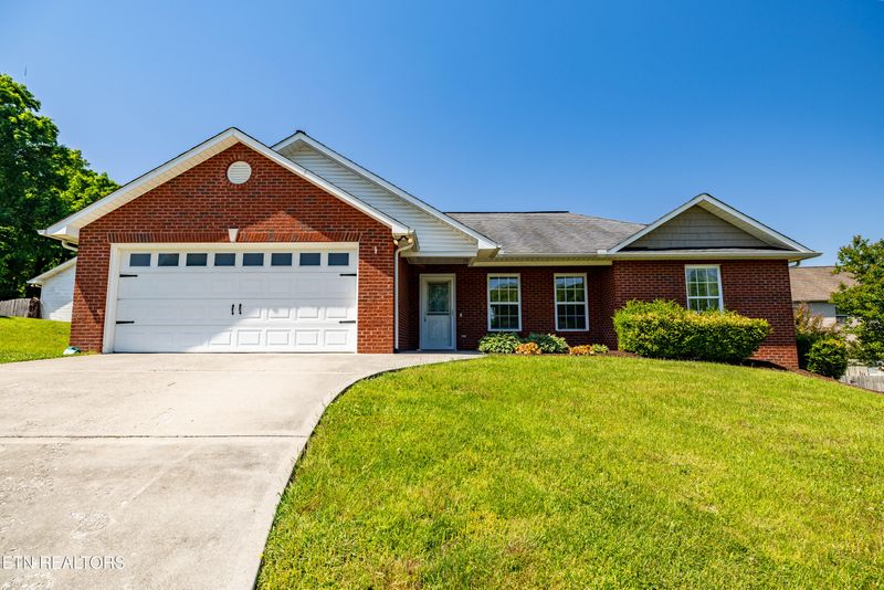 4105 Riverstone Ln, Knoxville, TN 37918