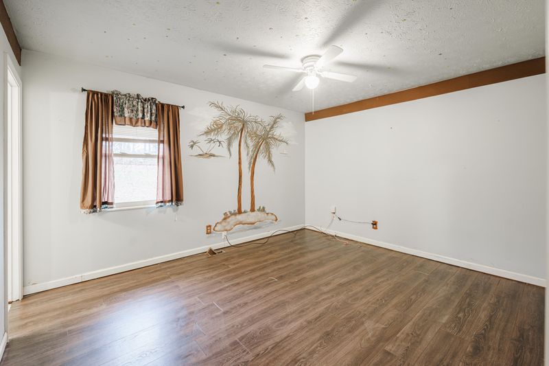 4109 Abercorn Rd, Knoxville, TN 37921