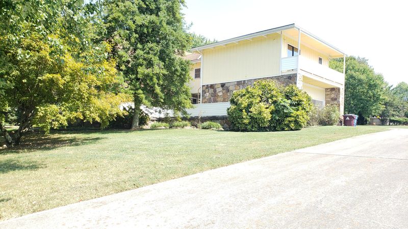 411 E Cunningham St, Alcoa, TN 37701
