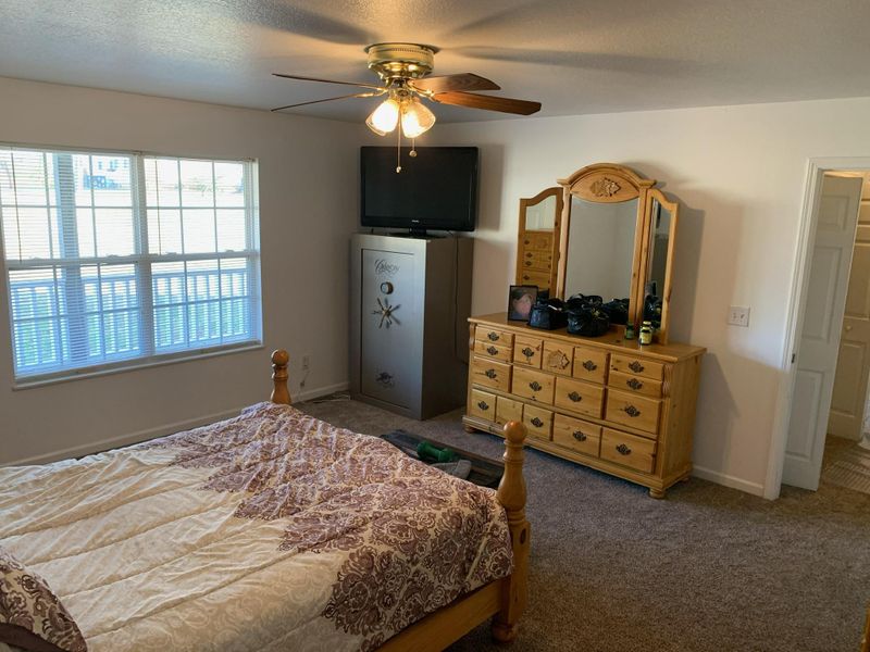 411 River Bend Dr, Loudon, TN 37774