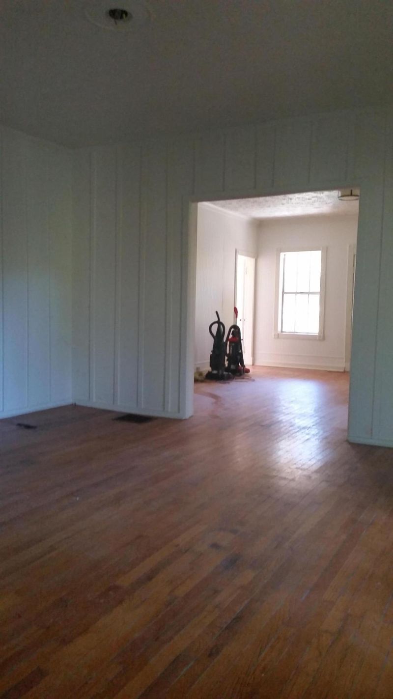 411 S Douglas Ave, Rockwood, TN 37854