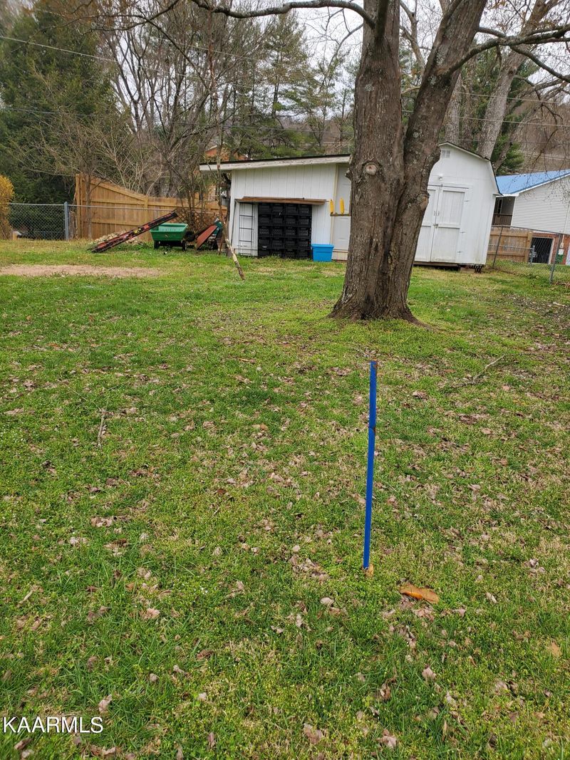 4110 Birchbrook Dr, Rockford, TN 37853