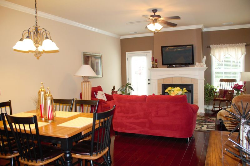 4110 Cottage Square Way, Knoxville, TN 37918
