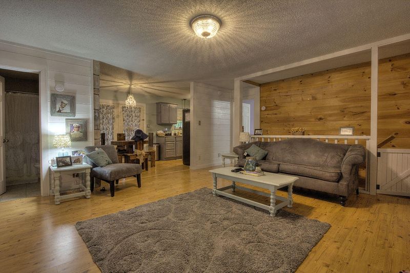4111 Hillcrest Rd, Sevierville, TN 37862