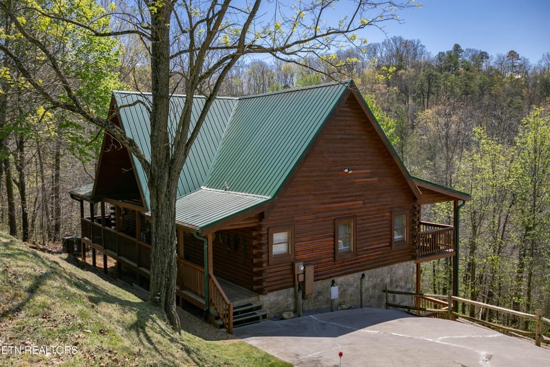 4112 Harvest Moon Rd, Sevierville, TN 37862