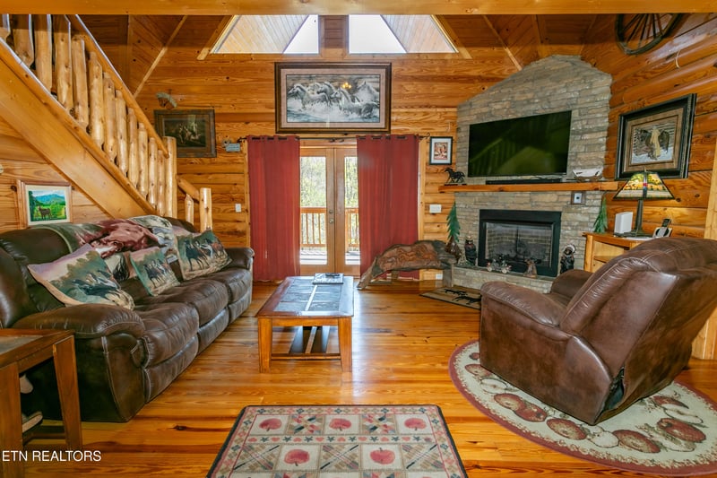 4112 Harvest Moon Rd, Sevierville, TN 37862