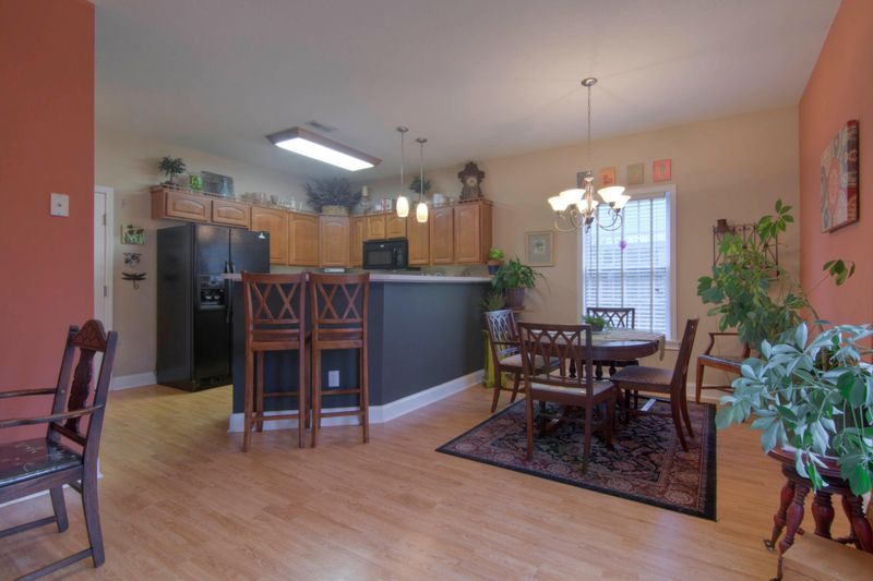 4113 Riverstone Ln, Knoxville, TN 37918