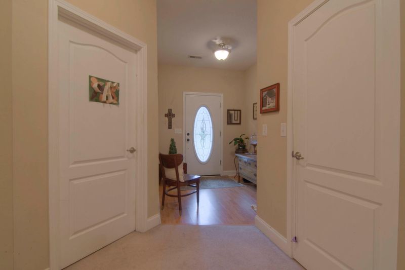 4113 Riverstone Ln, Knoxville, TN 37918