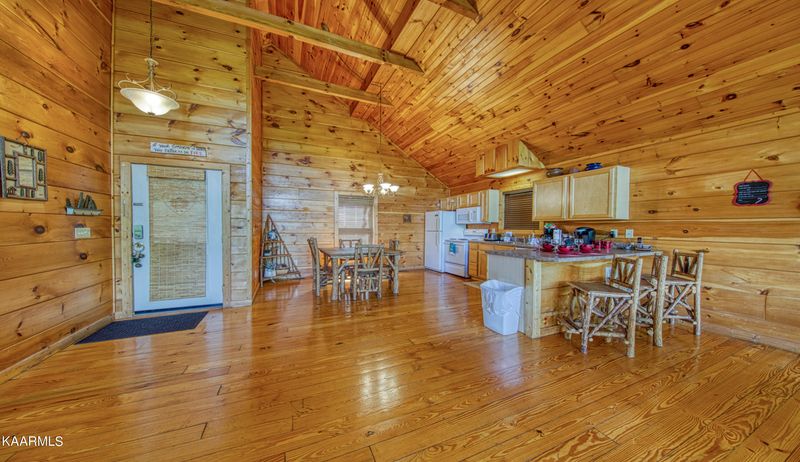 4116 Dollys Dr, Sevierville, TN 37876
