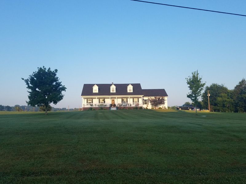 4116 Light Pink Rd, Louisville, TN 37777