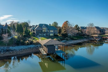 412 Cayuga Dr, Loudon, TN 37774