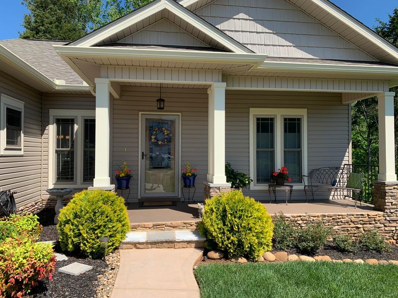 412 Cheeyo Pl, Loudon, TN 37774