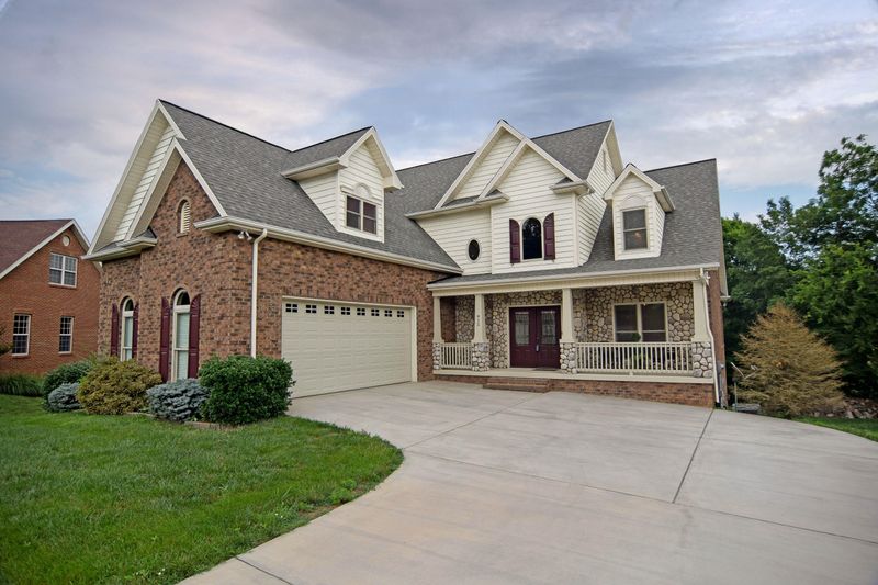 412 Isaiah Cir, Seymour, TN 37865