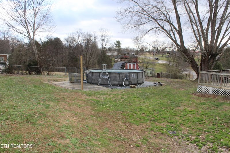 412 Jane Way Ln, Jacksboro, TN 37757
