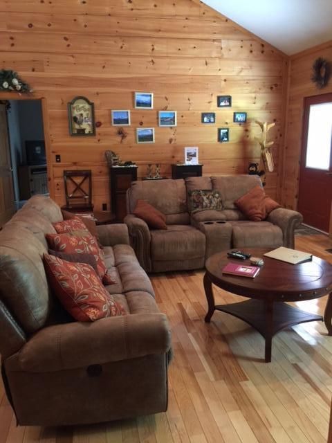 412 Laurel Rd, Townsend, TN 37882