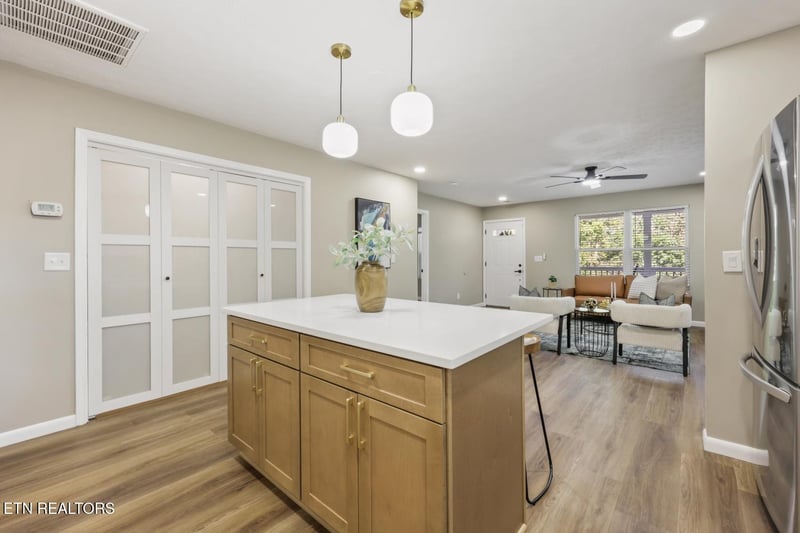 412 Mayfield Ave, Knoxville, TN 37920