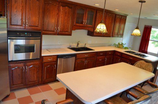 412 Riverside Dr, Clinton, TN 37716