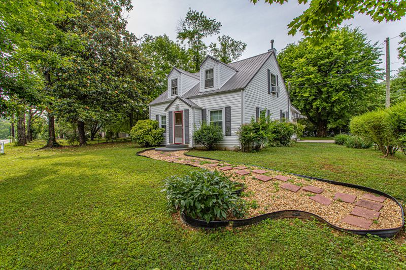 412 Slack Rd, Athens, TN 37303