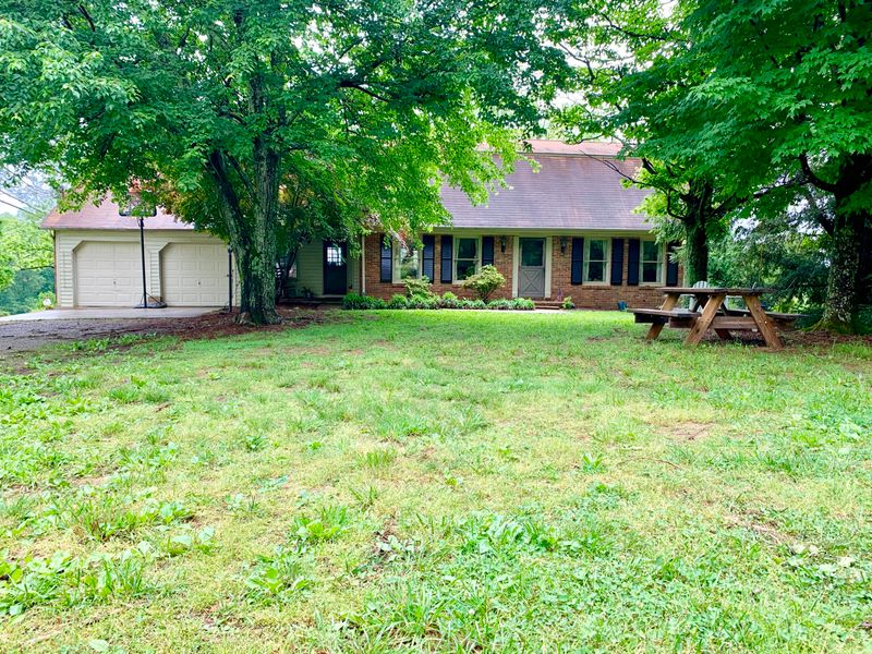 4123 Loudon Ridge Rd, Lenoir City, TN 37771