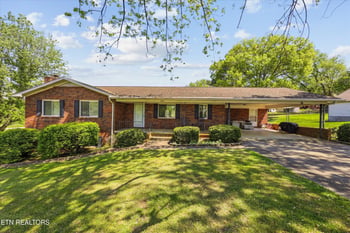 4124 Shaw Dr, Rockford, TN 37853