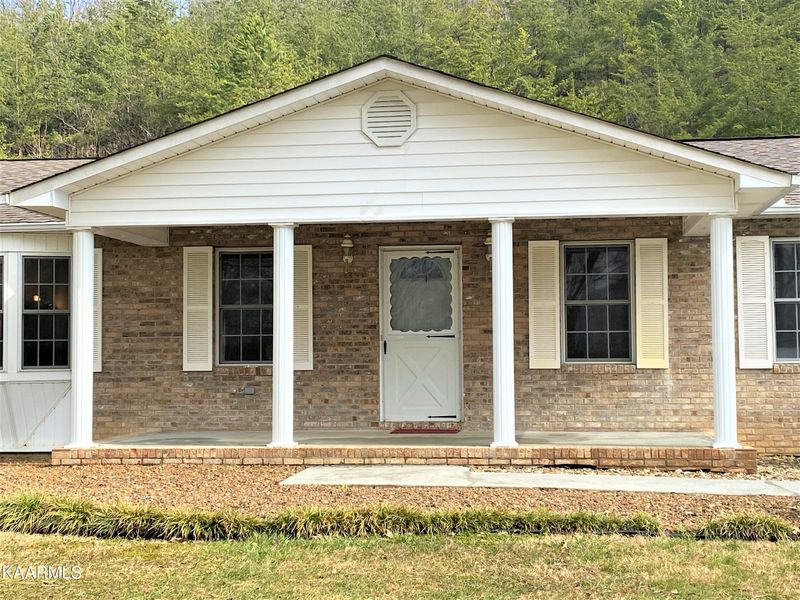 4124 Straight Fork Rd, Pioneer, TN 37847