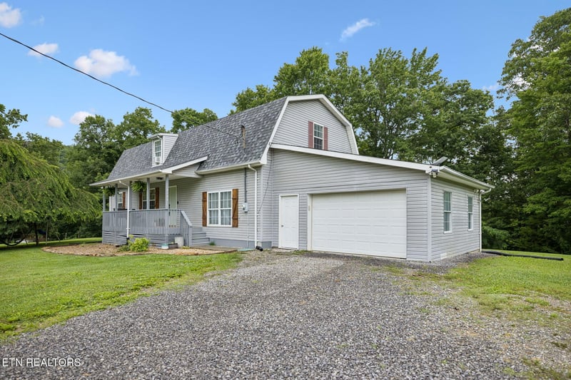 4126 New River Hwy, Briceville, TN 37710