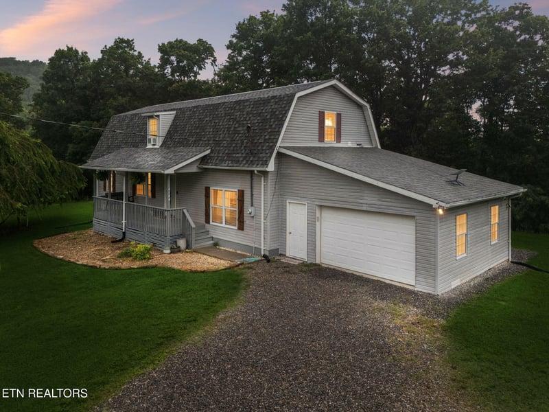 4126 New River Hwy, Briceville, TN 37710