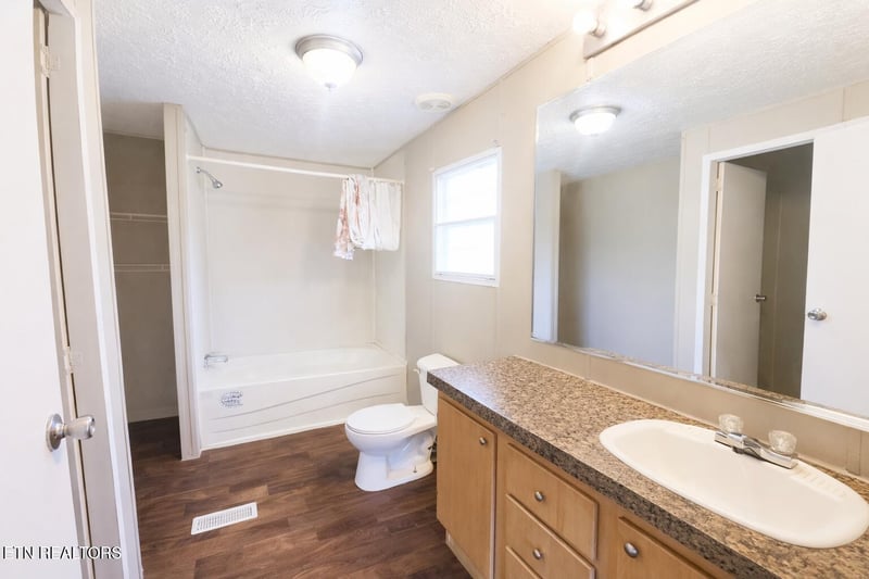 4127 Crippen Rd, Knoxville, TN 37918