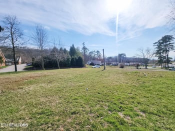 4127 Crippen Rd, Knoxville, TN 37918