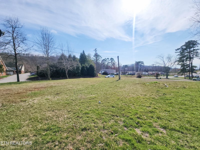 41274129 Crippen Rd, Knoxville, TN 37918