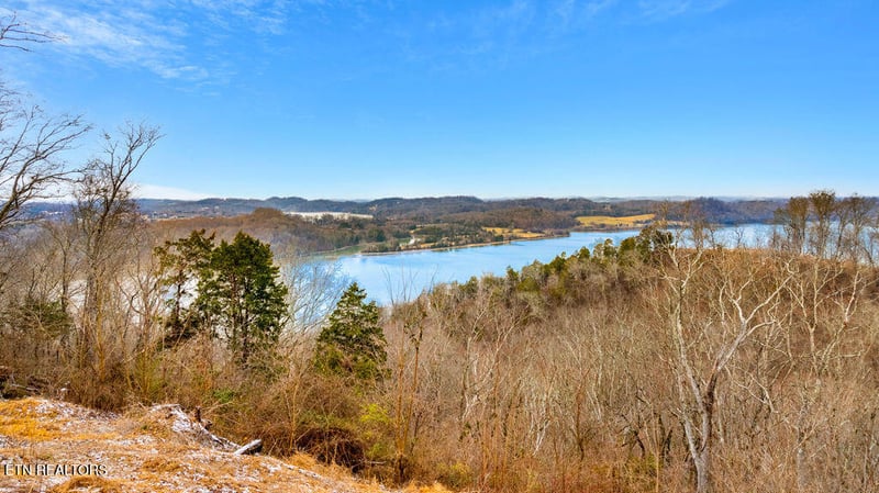 4129 Bear Hollow Loop, Louisville, TN 37777