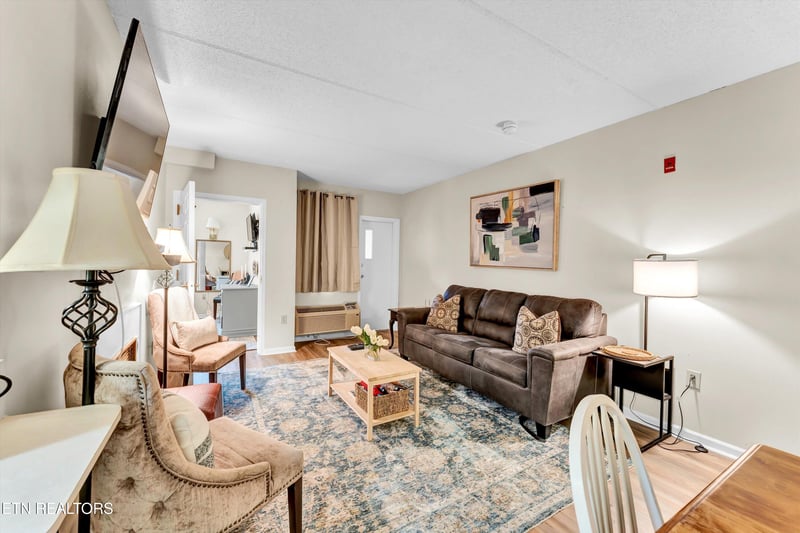 413 Baskins Creek Rd #205, Gatlinburg, TN 37738