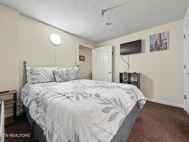 413 Baskins Creek Rd #308, Gatlinburg, TN 37738